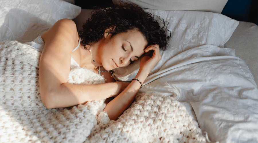 Equilibrio metabolico durante le feste Strategie per un sano equilibrio energetico tra indulgenza e rigenerazione